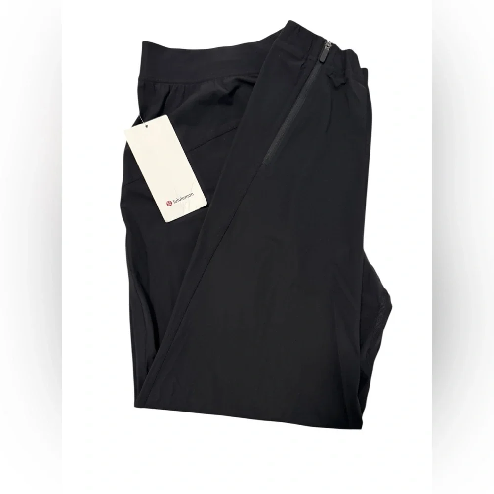 Lululemon Adapted State Jogger in Black